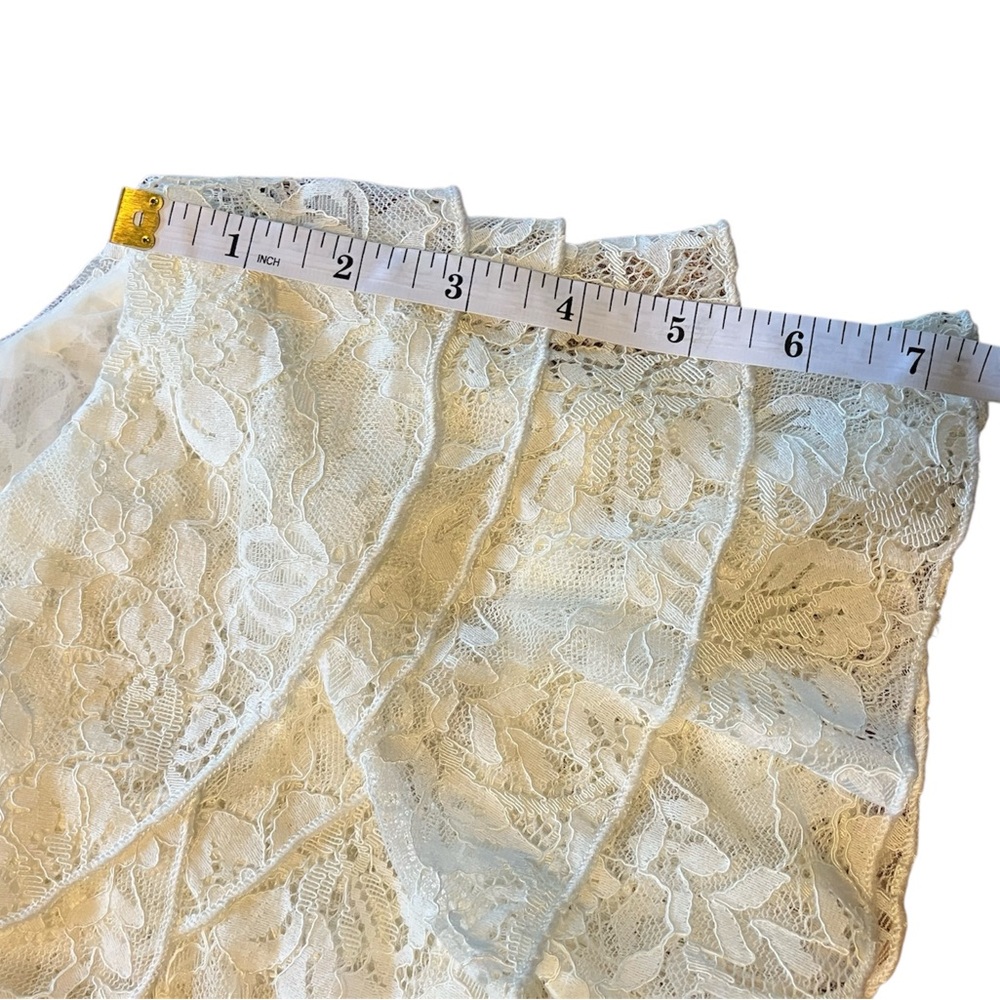 NWT BARBER BABE ON BOARD Elegant Cream Lace Ruffle Top Size Medium - Picture 9 of 14